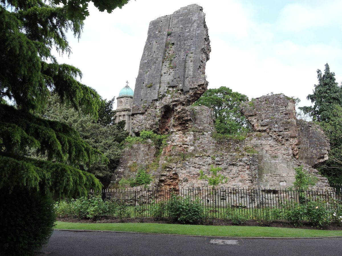 Bridgnorth Castle Gardens | Parks And Gardens (en)